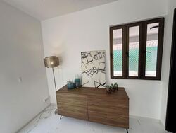 Kew Vale (D16), Terrace #604258041